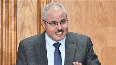 إعلان أسماء العشرة الأوائل بكلية الآداب جامعة قناة السويس.. نسبة للنجاح 88%