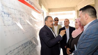 بتكلفة تتخطى 21 مليون جنيه.. محافظ الشرقية يتفقد إنشاءات إدارة ديرب نجم التعليمية الجديدة| صور