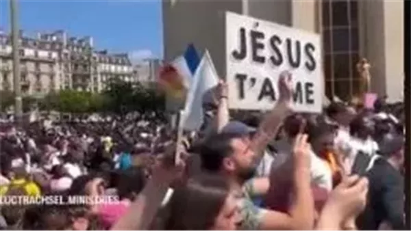 احتجاجات في شوارع