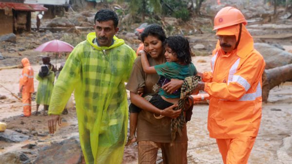 انهيار أرضي بالهند