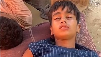 والد صغير فلسطيني يستغيث من شرب المياه الملوثة: أصيب بالتهاب كلوي وطفح جلدي