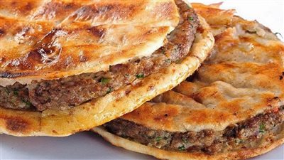 طريقة عمل العيش باللحمة للشيف هالة.. اعرفي سر بهارات الجزار 