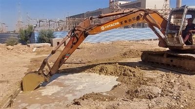 قطع المياه عن 10 مناطق في السويس بعد كسر مفاجئ بخط مياه رئيسي