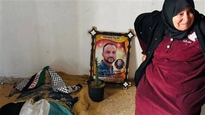 صرخة إنسانية.. جدة تدفن حفيدها بجوارها في قطاع غزة لعدم توافر مقبرة