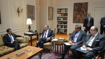 وزير الخارجية والهجرة يستقبل المبعوث الأمريكي للسودان