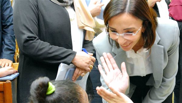 محافظ البحيرة تعقد