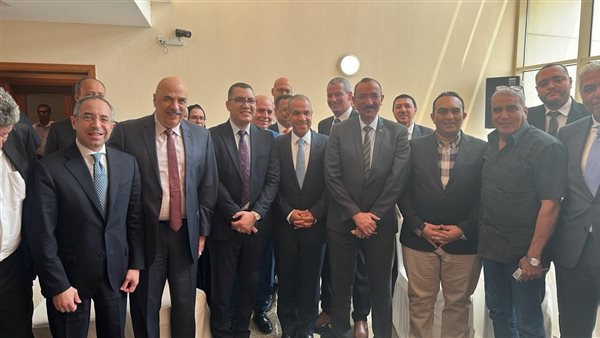 وزير الخارجية والهجرة