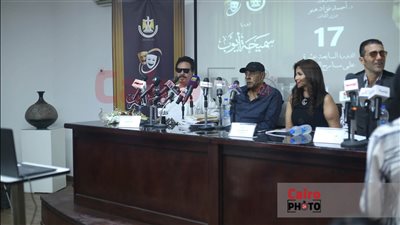 أبرز تصريحات أحمد بدير بالمسرح المصري: صعبت عليا نفسي بسبب الزيني بركات.. وبخسر اللي مبيحبش بلدي