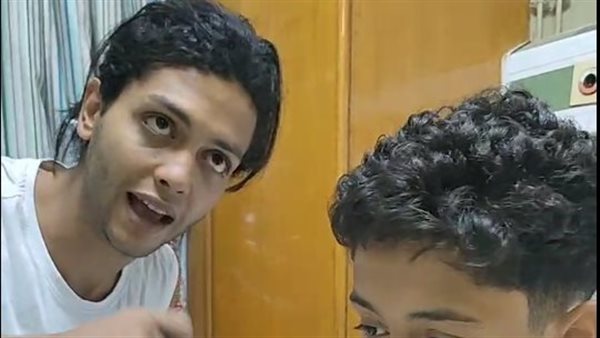 شقيق السباح المجني