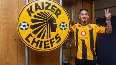 بعد سنوات من اهتمام الأهلي.. سيرينو ينتقل إلى كايزر تشيفز الجنوب إفريقي