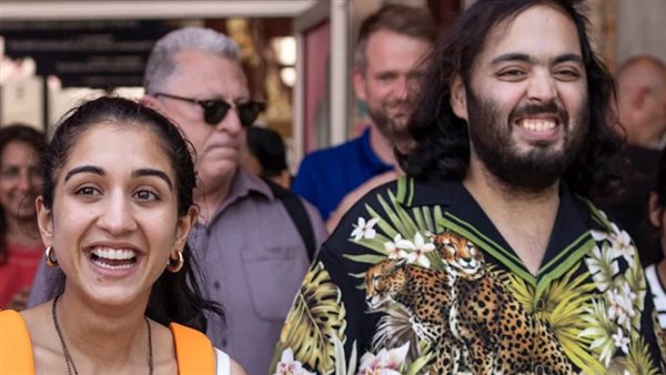 أنانت أمباني وزوجته