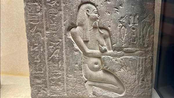  المعبود حابي إله