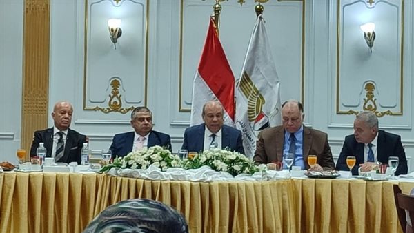 وزير الطيران