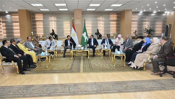 وزير الشباب والرياضة