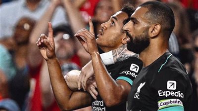 نجم ليفربول يقترب من الانتقال إلى برينتفورد قبل انطلاق الدوري الإنجليزي 