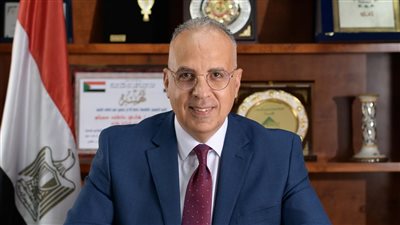 وزير الري يتابع موقف المشروعات المائية وتدبير الأراضي بمراكز المبادرة الرئاسية حياة كريمة