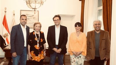 في دورته التاسعة.. وزير الثقافة يستقبل إدارة مهرجان أسوان الدولي لأفلام المرأة