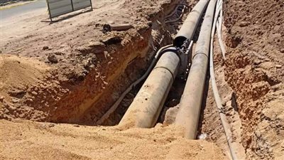 لتخفيف معاناة الأهالي.. محافظ أسوان يوجه بحل مشكلة انقطاع وضعف المياه خلال أسبوع