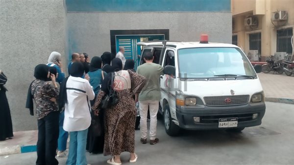 الاستعداد لدفن ضحايا