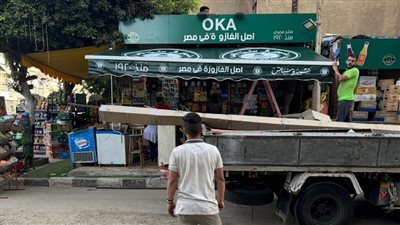 عقب المقاطعة.. سبيروسباتس تعوض مالكي أكشاك بورسعيد بسبب لافتاتها | صور