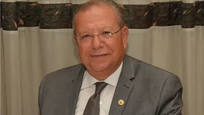 الرابحون والخاسرون من قرار سعر الفائدة الأخير في مصر.. خبير يوضح