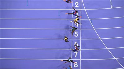 بفارق 5 آلاف جزء من الثانية.. العداء الأمريكي نواه لايلز يدخل التاريخ بميدالية ذهبية