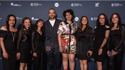 مهرجان المسرح المصري يكرم صناع فيلم رفعت عيني إلى السماء بحضور محمد رياض 