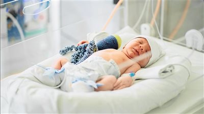 انشقاق البطن الخلقي.. الأسباب وطرق التشخيص 