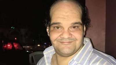 بُترت ساقه.. تفاصيل الأيام الأخيرة في حياة الفنان محمود بندق | بث مباشر