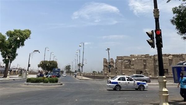 اشارات ثلاثية ورفع