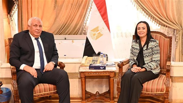 وزيرة التضامن ومحافظ