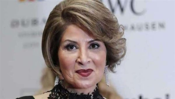 الفنانة بوسي