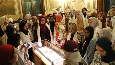 ضمن مشروع أهل مصر.. متحف المجوهرات الملكية بالإسكندرية يستقبل 120 فتاة من المحافظات الحدودية| صور