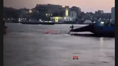 إنقاذ سيدة ألقت بنفسها من معدية الركاب ببورسعيد | فيديو 