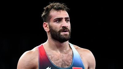 محمد مصطفى يخسر في ثمن نهائي المصارعة بأولمبياد باريس وينتظر فرصة الترضية