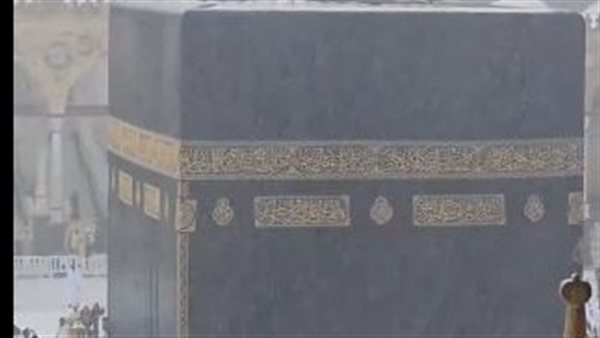 أمطار غزيرة على الكعبة