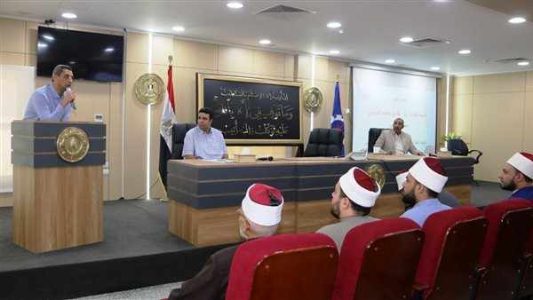 محافظ السويس