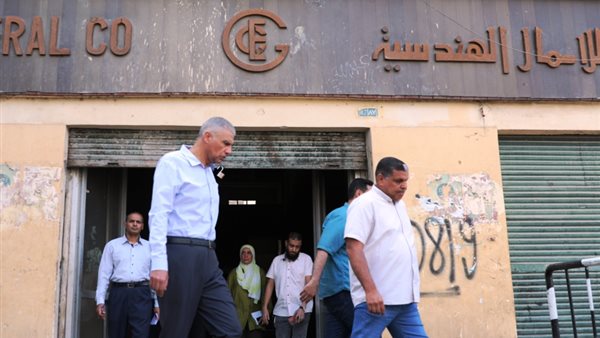 محافظ أسوان