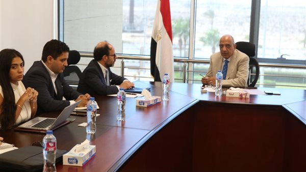 وزير الكهرباء 