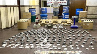 المضبوطات بـ 7.6 مليون جنيه.. القبض على شخص لاتهامه بإعادة تدوير عقاقير مخدرة بالإسكندرية