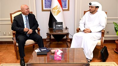 كامل الوزير يناقش إنشاء منطقة صناعية إماراتية في مصر معفاة من الجمارك