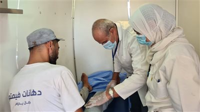 الكشف والعلاج مجانًا.. فحص 1096 مواطنًا خلال قافلة طبية في قرية الإبراهيمية بالبحيرة