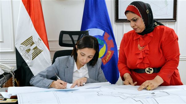 محافظ البحيرة تعتمد