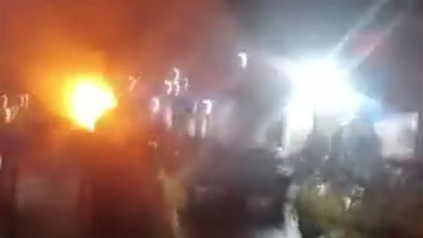 حريق في أكشاك 