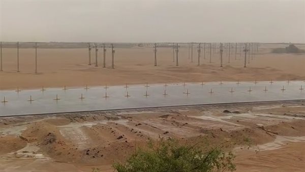 سقوط أمطار على العوينات