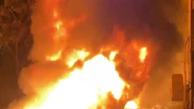 اندلاع حريق أمام مسجد الحصري بأكتوبر | صور 