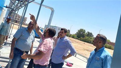وزير الإسكان يوجه بالاستفادة من المياه المعالجة ودفع العمل بمشروعات ترفيق الأراضي