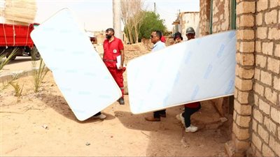 الدفع بفرق إغاثة ومساعدات للمناطق المتضررة من السيول بالوادي الجديد