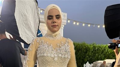 فتاة كفيفة تستغيث: بيتنمروا عليا في التعليقات.. وبعاني من صغري بسبب مشكلة بالبصر