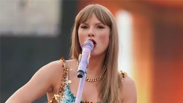 المغنية الأمريكية